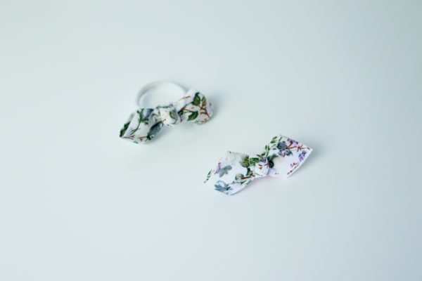 Elastique pour cheveux en tissus motif prairie